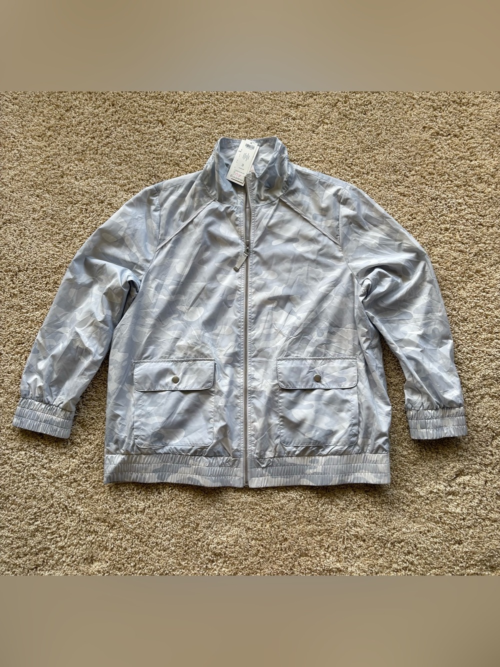 Chico's Zenergy Light Frosted Gray Camouflage Windbreaker Jacket Size‎ 3 XL